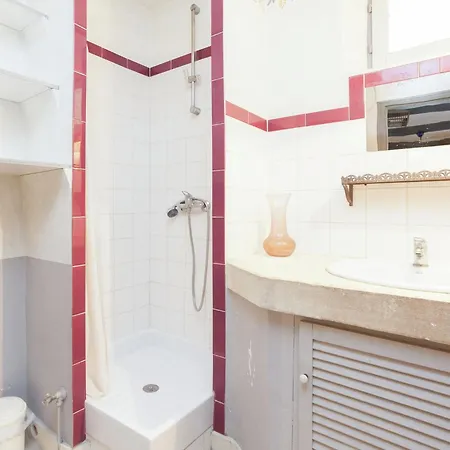 Holiday home Charming Cottage In Opp De Amidst Vineyards
