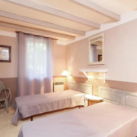 Charming Cottage In Opp De Amidst Vineyards Maubec (Vaucluse)