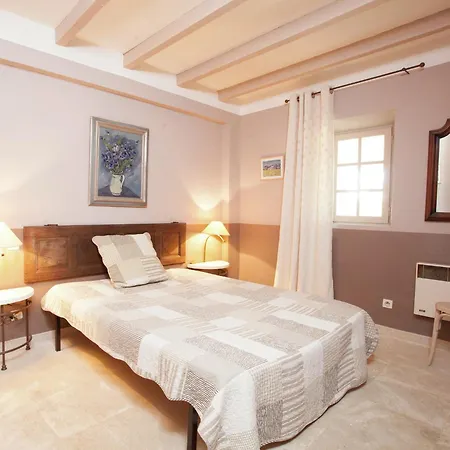 Charming Cottage In Opp De Amidst Vineyards Holiday home Maubec (Vaucluse)