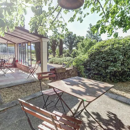 Charming Cottage In Opp De Amidst Vineyards * Maubec (Vaucluse)